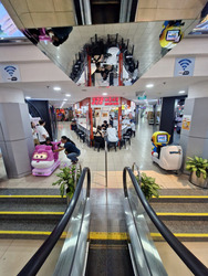 Queensway Tower / Queensway Shopping Centre (D3), Retail #523111261